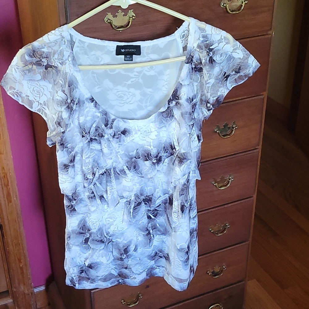 NWOT Womens Top